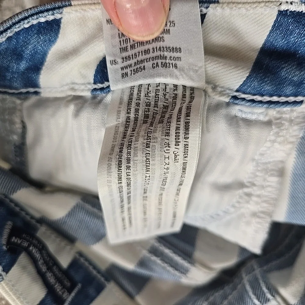 Hollister Women's Ultra High Rise Mom‎ Jean Blue/White Striped Sz 5L Festival